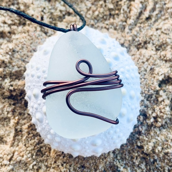 Submerged Seaglass Necklace - Picture 4 of 8